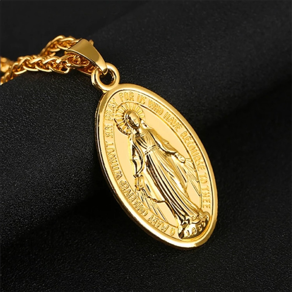 24 Karat Gold Plated Madonna Chain Necklace New - Picture 5 of 6